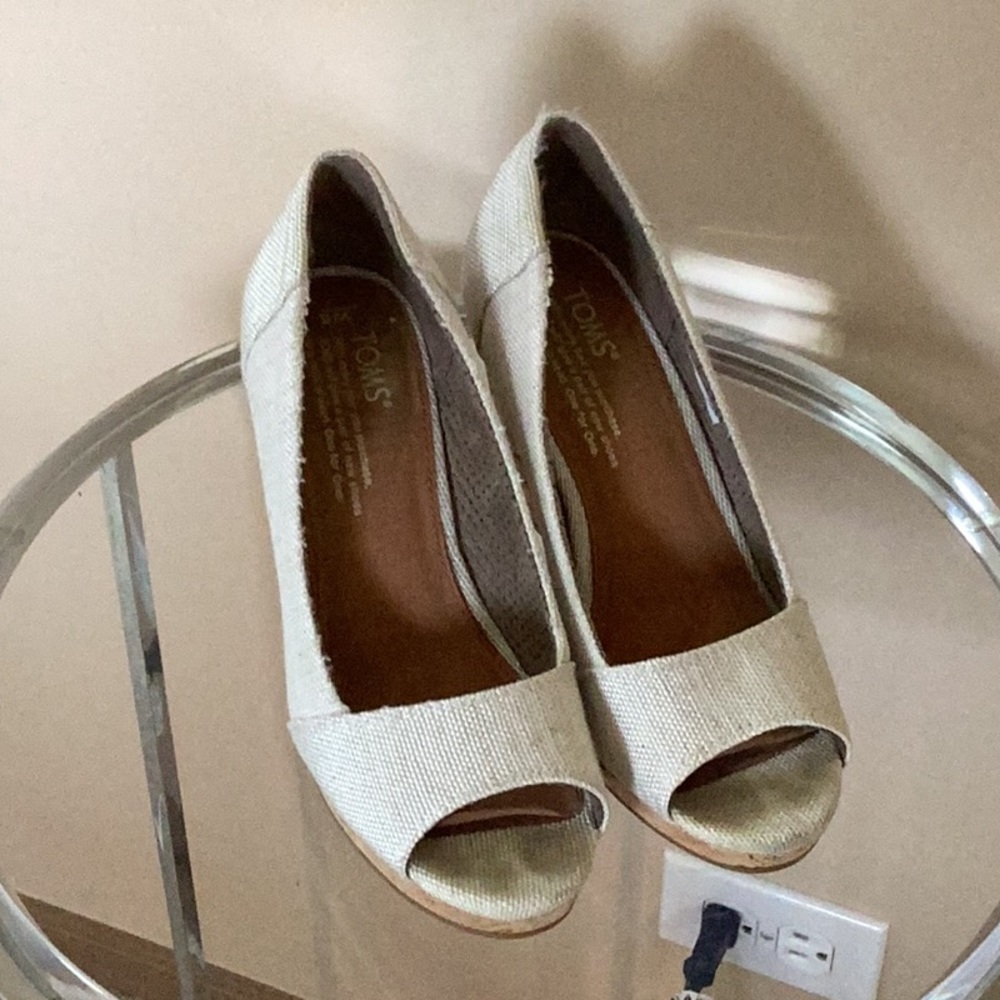 Toms Stella peep-toe wedges